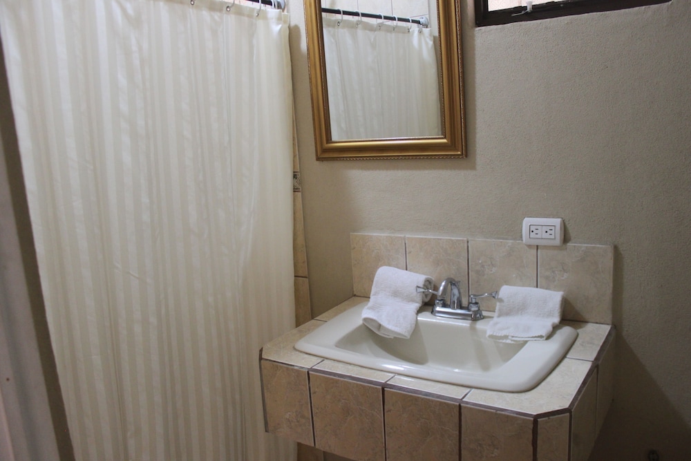 Double or Twin Room photo 3