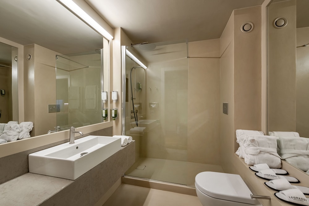 Junior Suite (Shower) - Photo 6