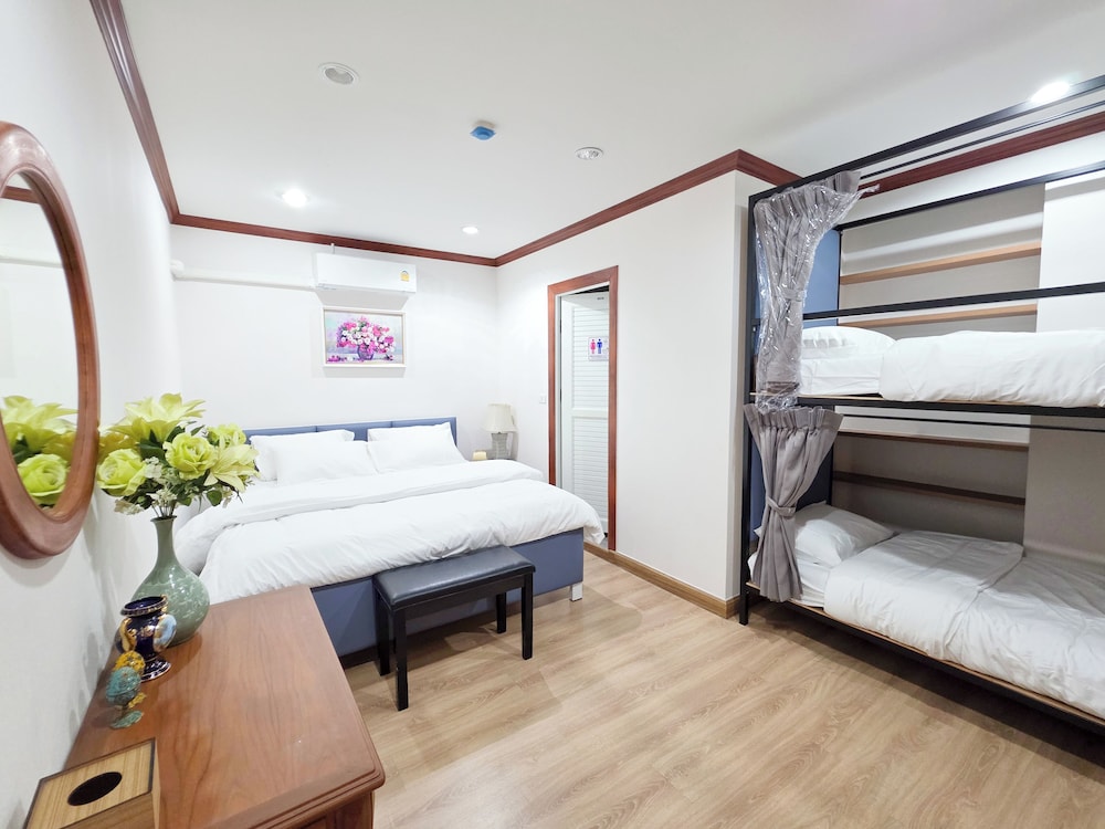 VIP Family Room with Private Bathroom (No Windows) photo 1