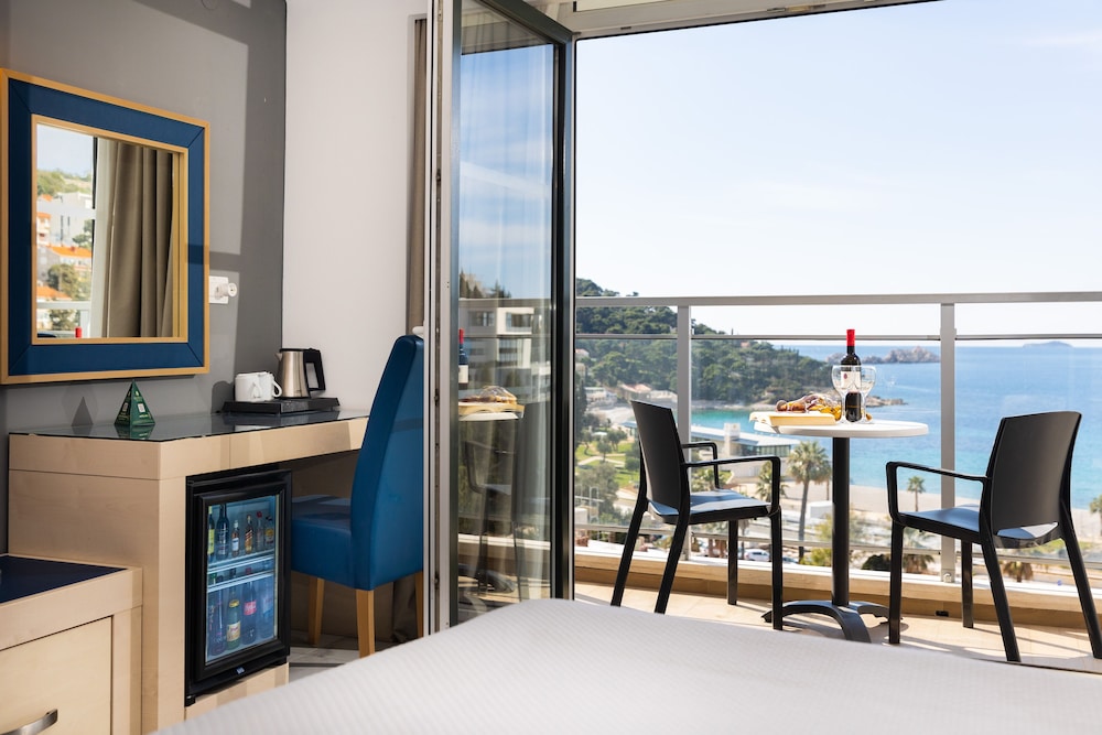 Standard Single Room, Sea View