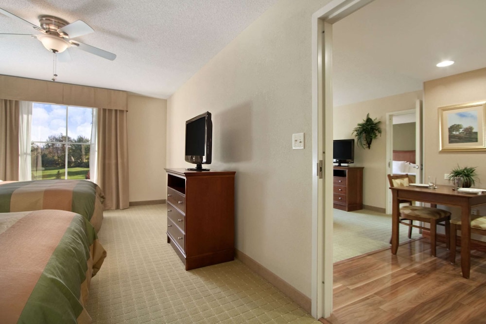 Suite, Non Smoking photo 2