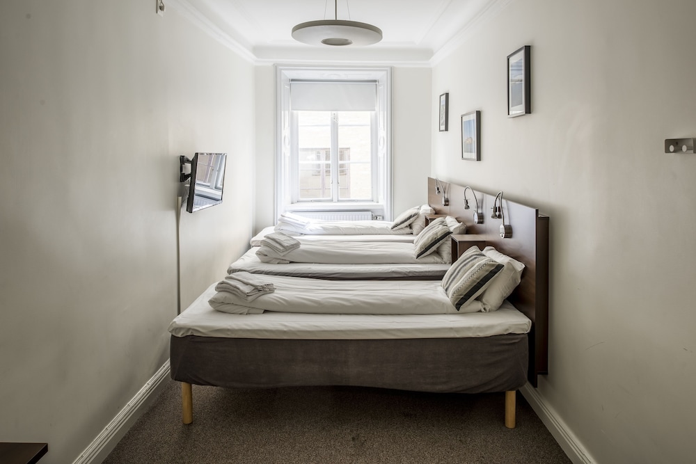 Economy Triple Room, Shared Bathroom