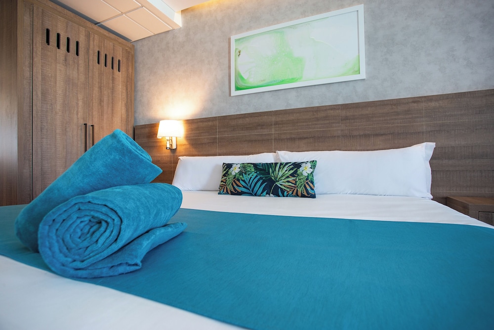 Premium Suite - Photo 3