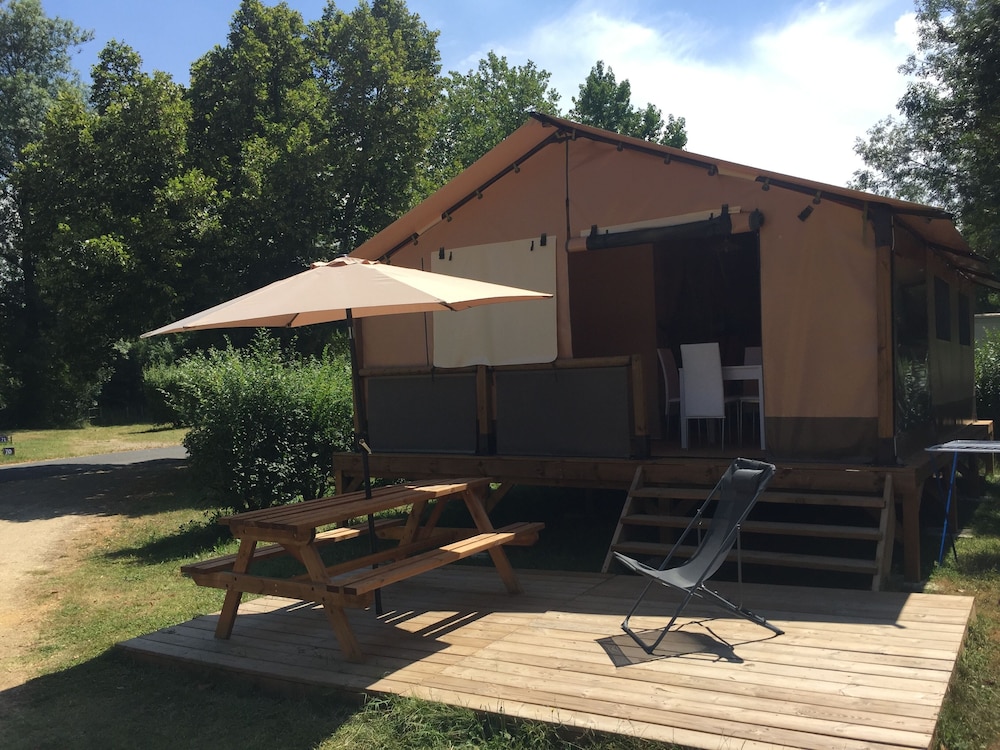 Family Tent (Lodge Safari confort) photo 2