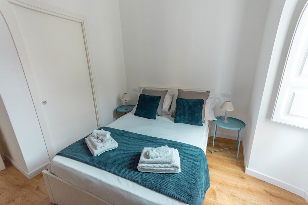 Economy Room - Photo 6