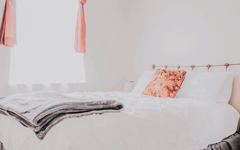 Classic Room, 1 Queen Bed, Mountain View photo 1