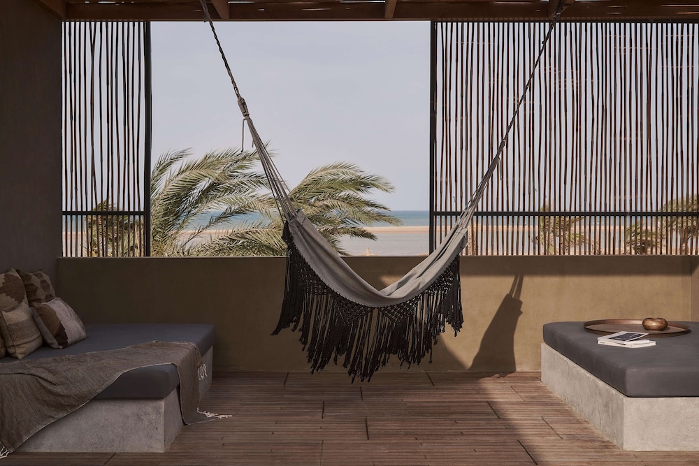 Premium King Terrace Sea View - Photo 9