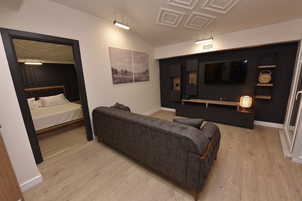 Elite Suite photo 2