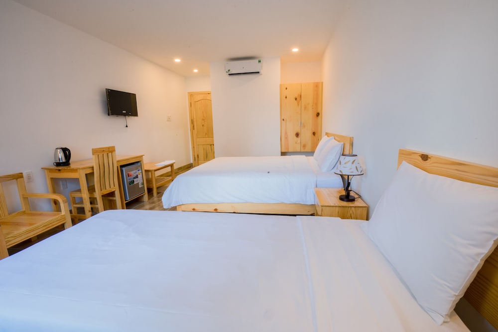Panoramic Triple Room