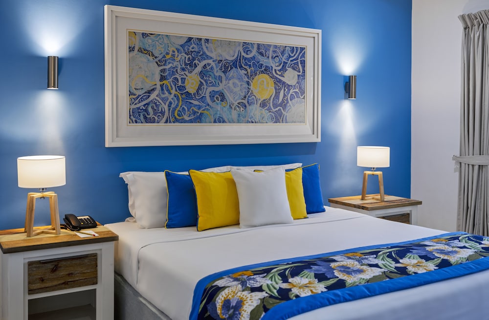 Deluxe Room - Photo 5