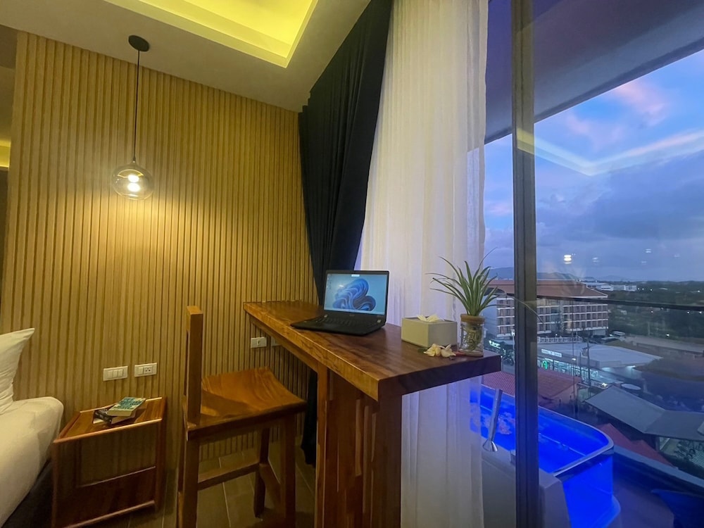 Premium Deluxe Double Room - Photo 3