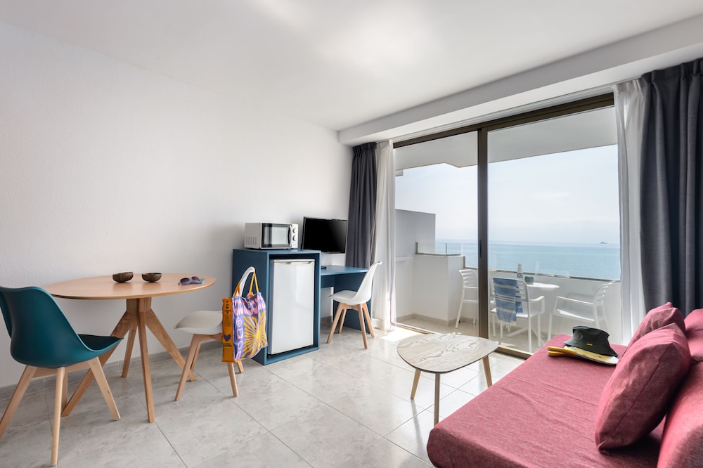 Apartment, 1 Bedroom, Sea View - Photo 9