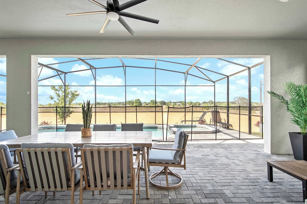 House, Multiple Beds, Pool Access, Pool View (15992SCD WCR)