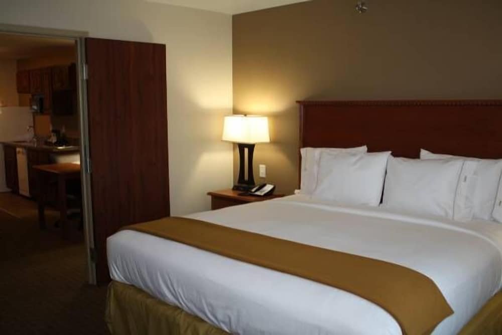Suite, 1 Bedroom photo 2