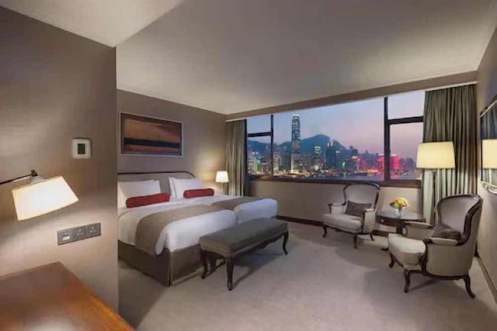 Club Floor Indulgence - Deluxe Harbour View Room