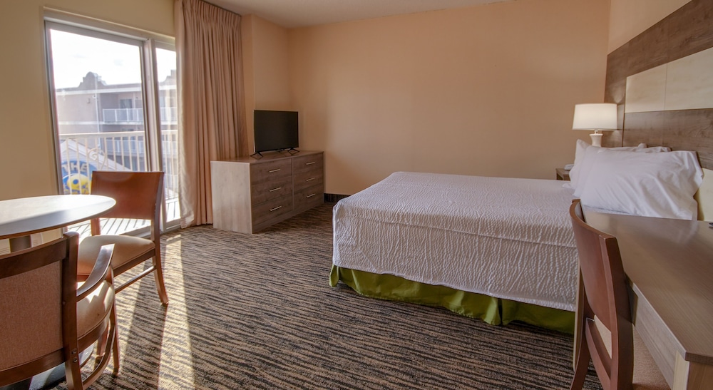 Economy Room, 1 Queen Bed