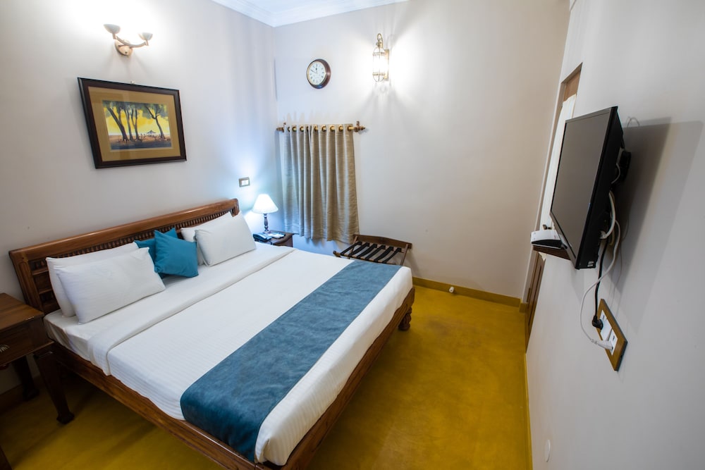 Deluxe Room, Balcony - Photo 2