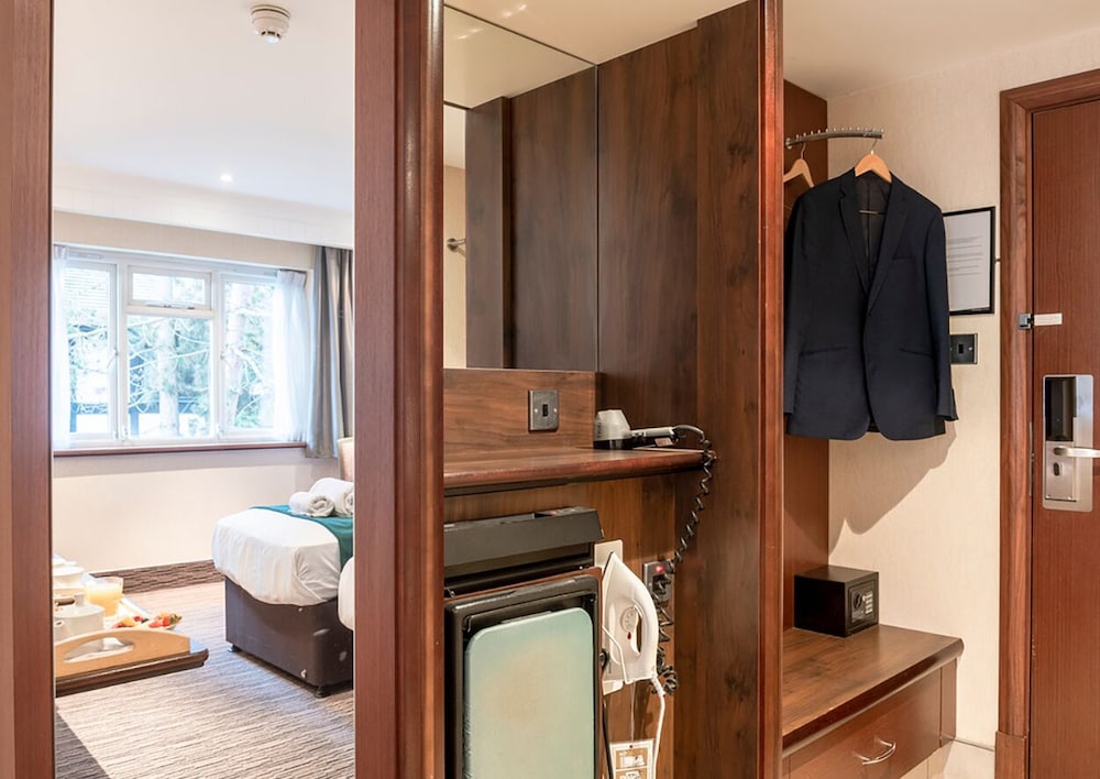 Standard Twin Room - Photo 7