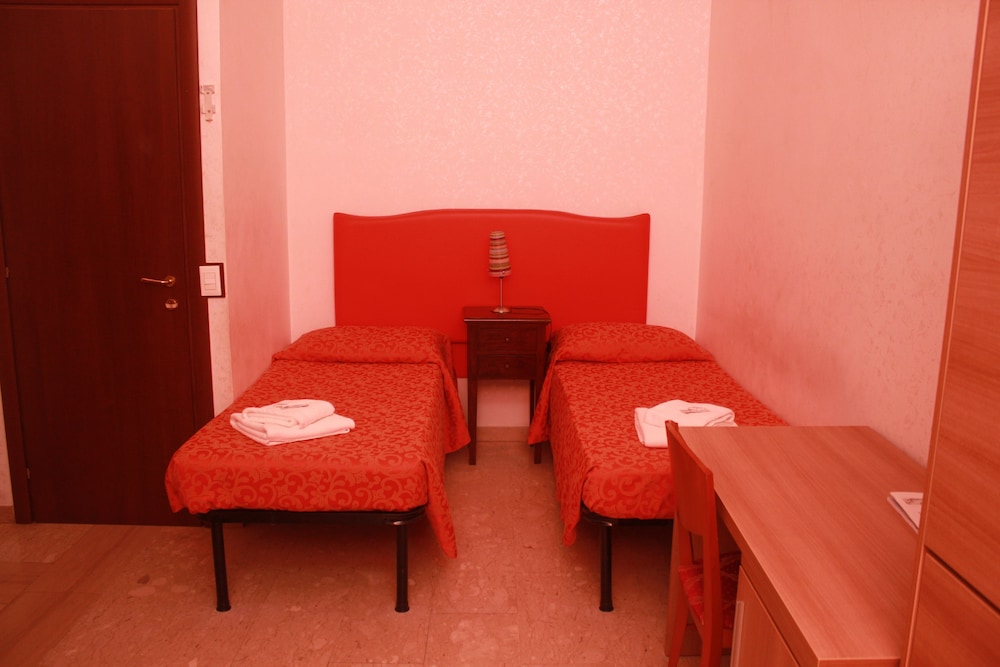 Twin Room photo 1