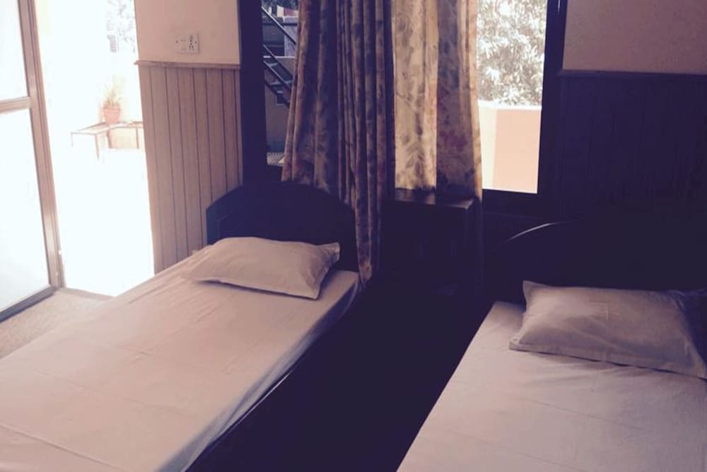 Standard Double Room photo 3