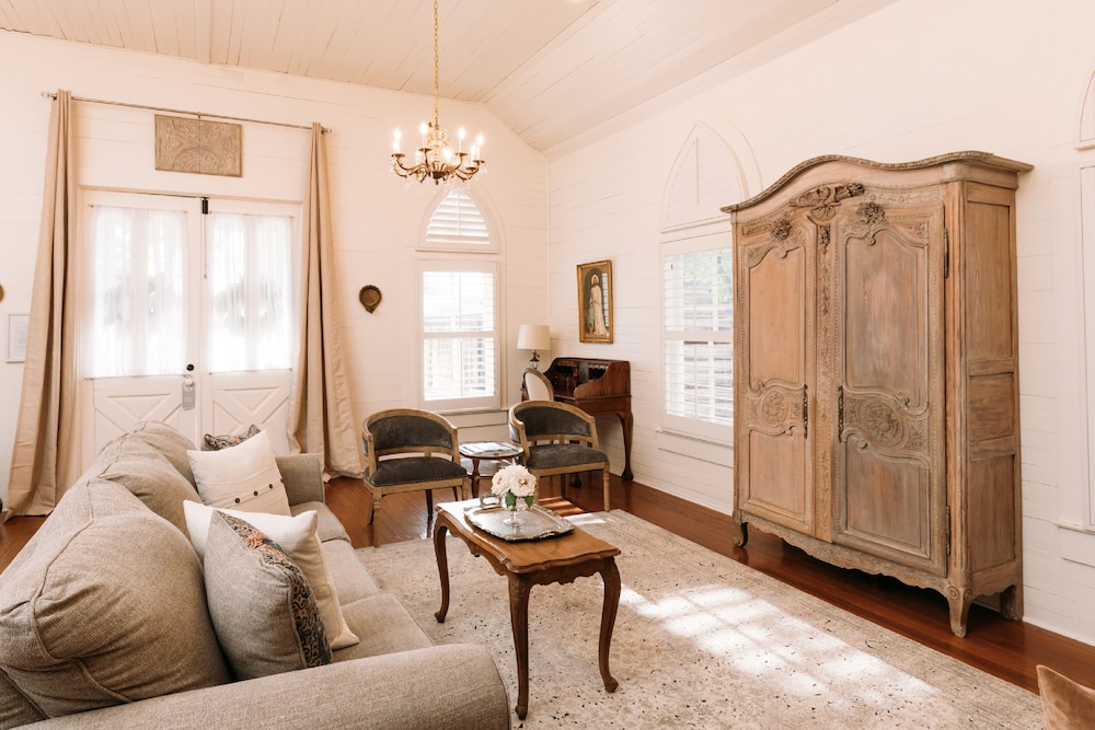 St. John's Suite