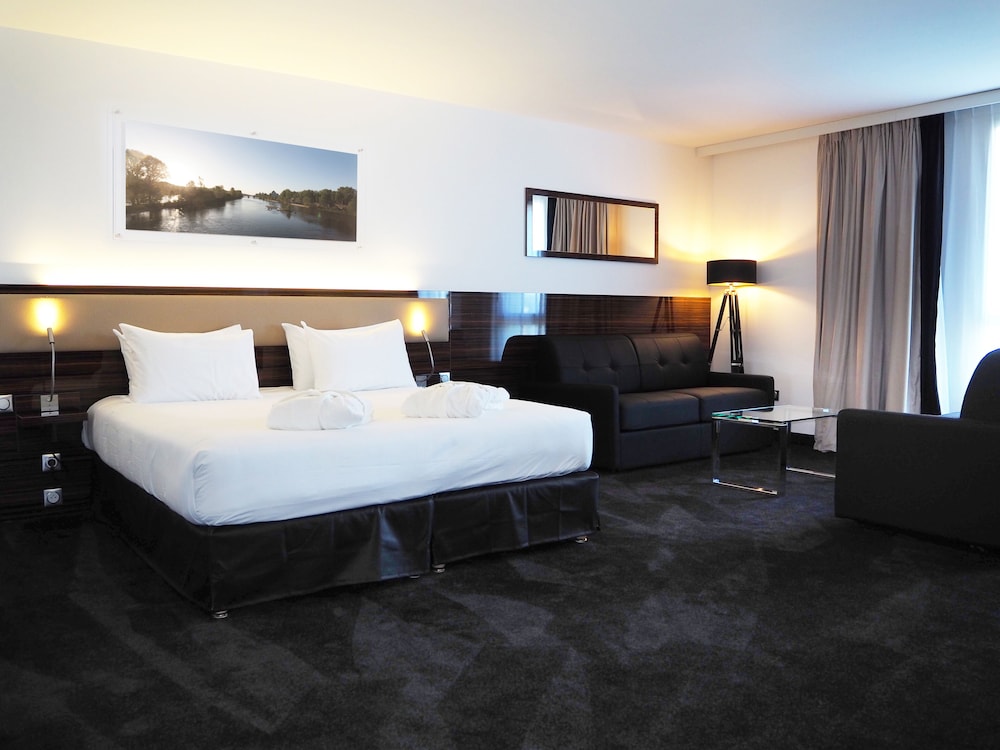 Superior Suite - Photo 2