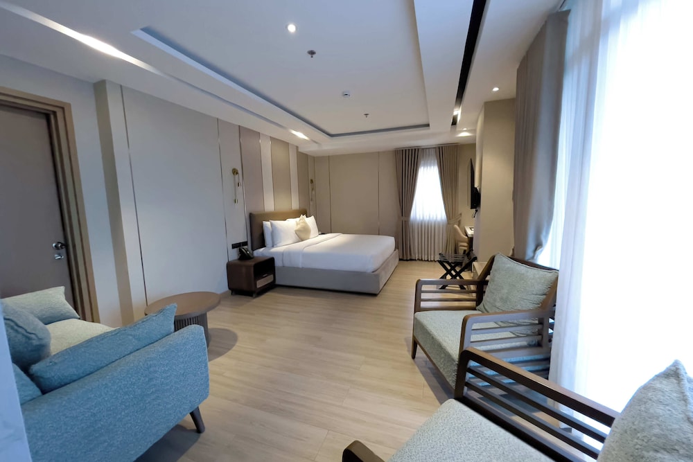 Executive Suite
