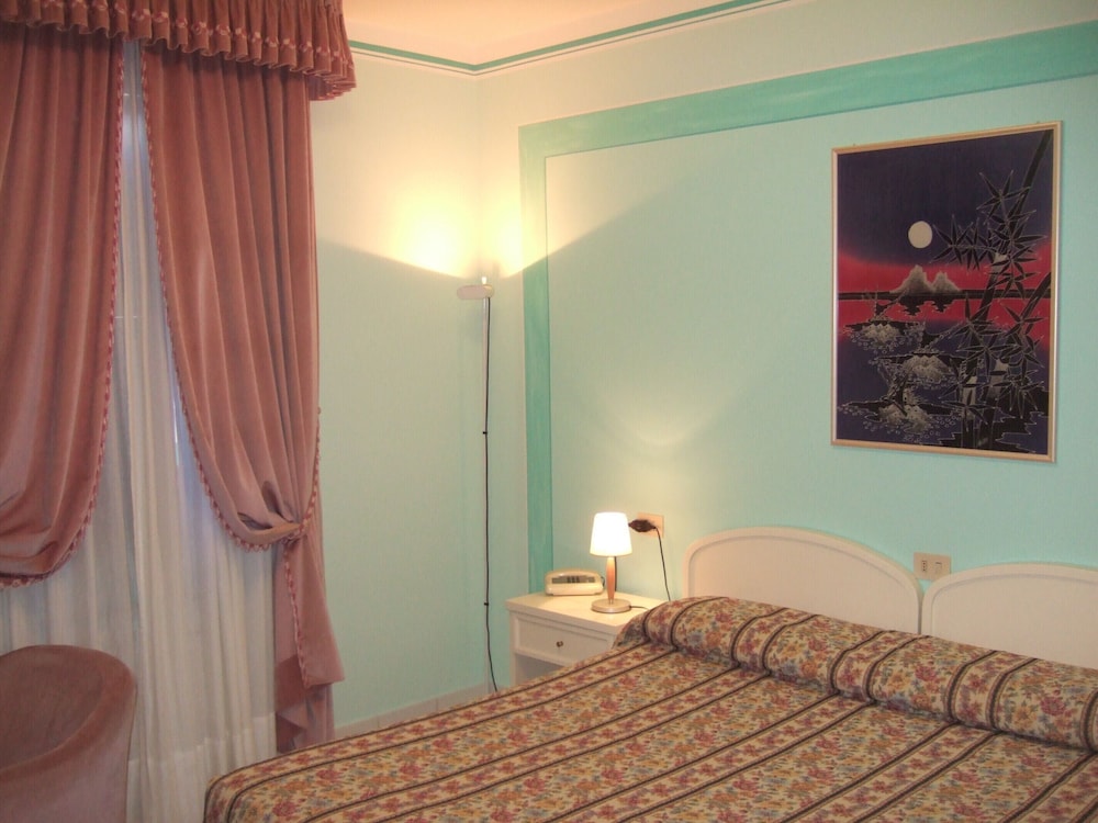 Superior Double Room Single Use photo 1