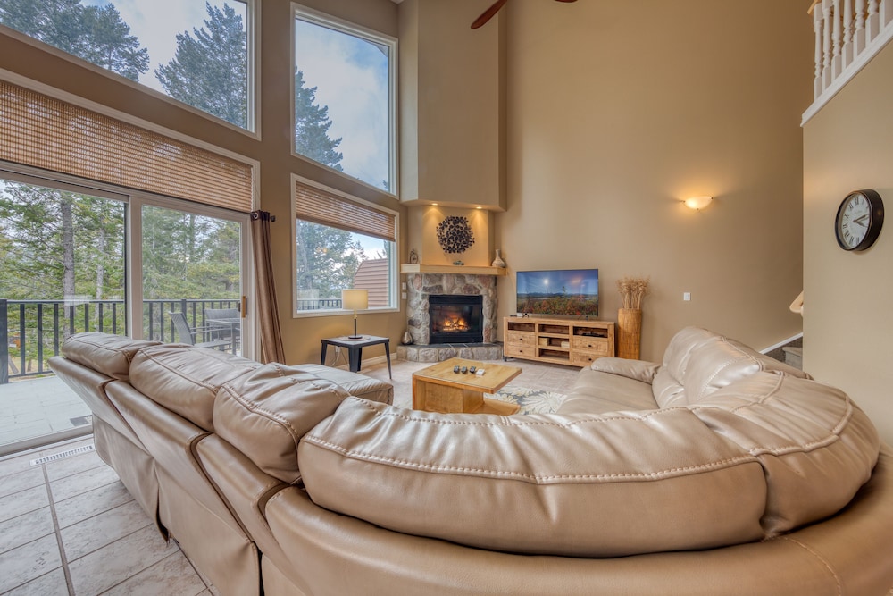 Premium Townhome, 4 Bedrooms (602 Phase2) photo 3