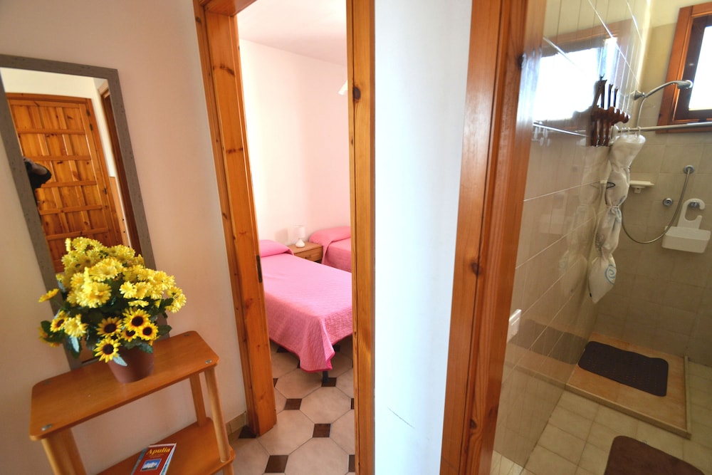 Apartment, 2 Bedrooms, Smoking, Balcony