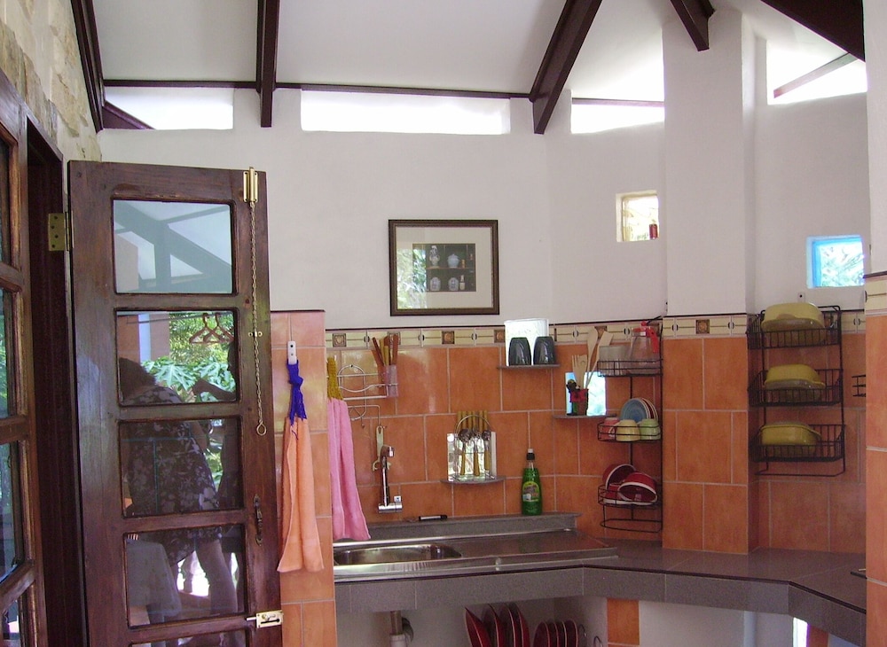 Comfort House, 2 Bedrooms, Kitchenette, Pool View photo 3