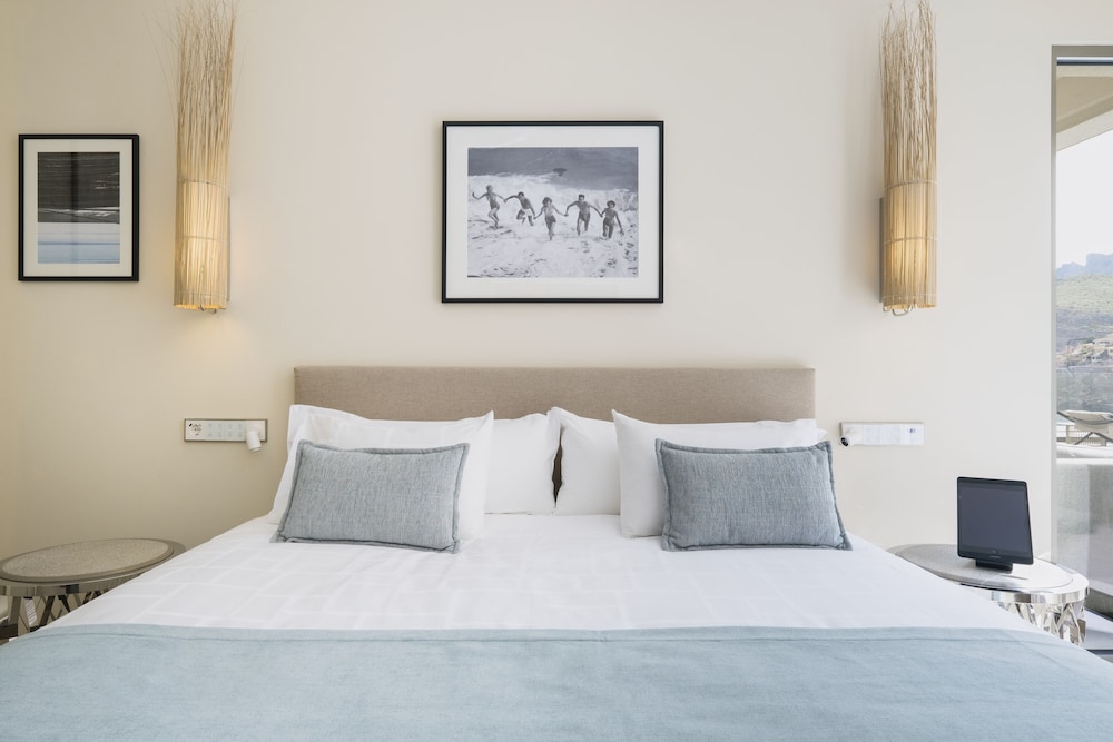 Superior Double Room, Terrace, Partial Sea View