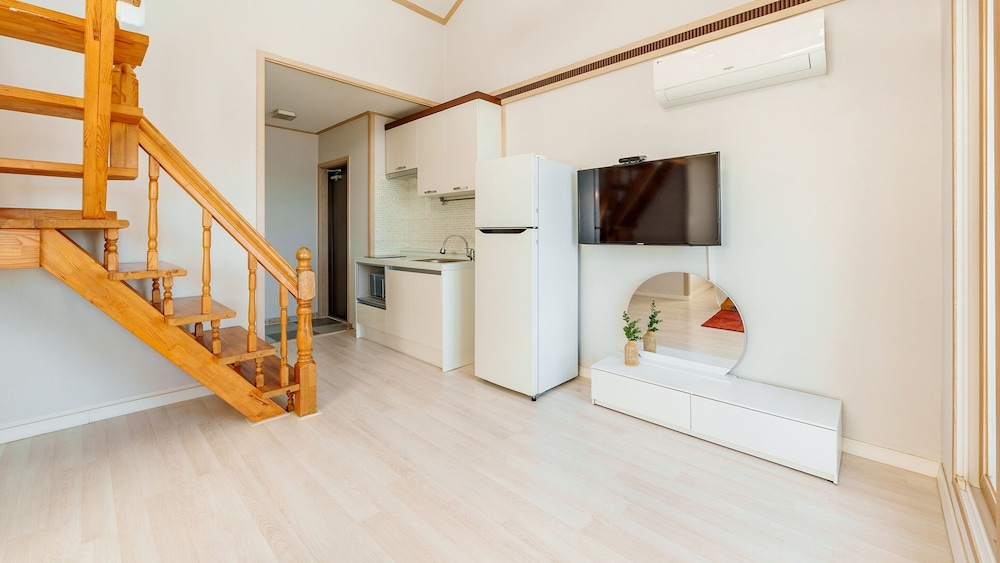 Basic Room, 2 Bedrooms (Gomsal 204 (Terrace,Pet friendly)) photo 2