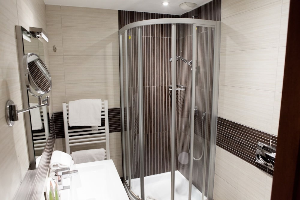 Superior Room - Photo 14