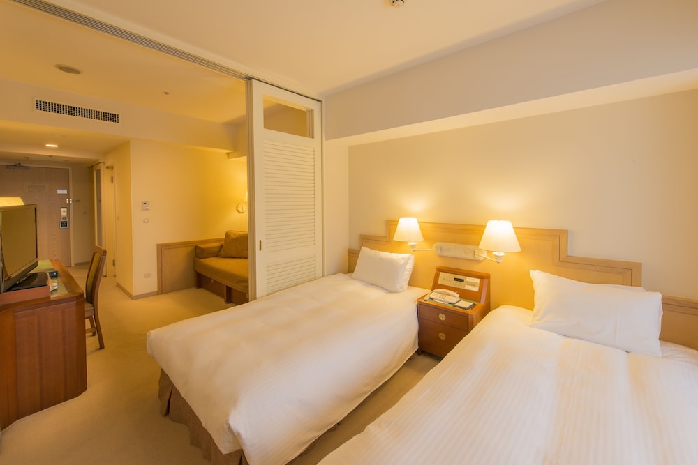 Standard Triple Room, Smoking - Photo 2