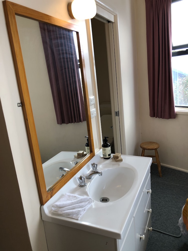 Premium Double Room, 1 Queen Bed, Mountain View photo 3