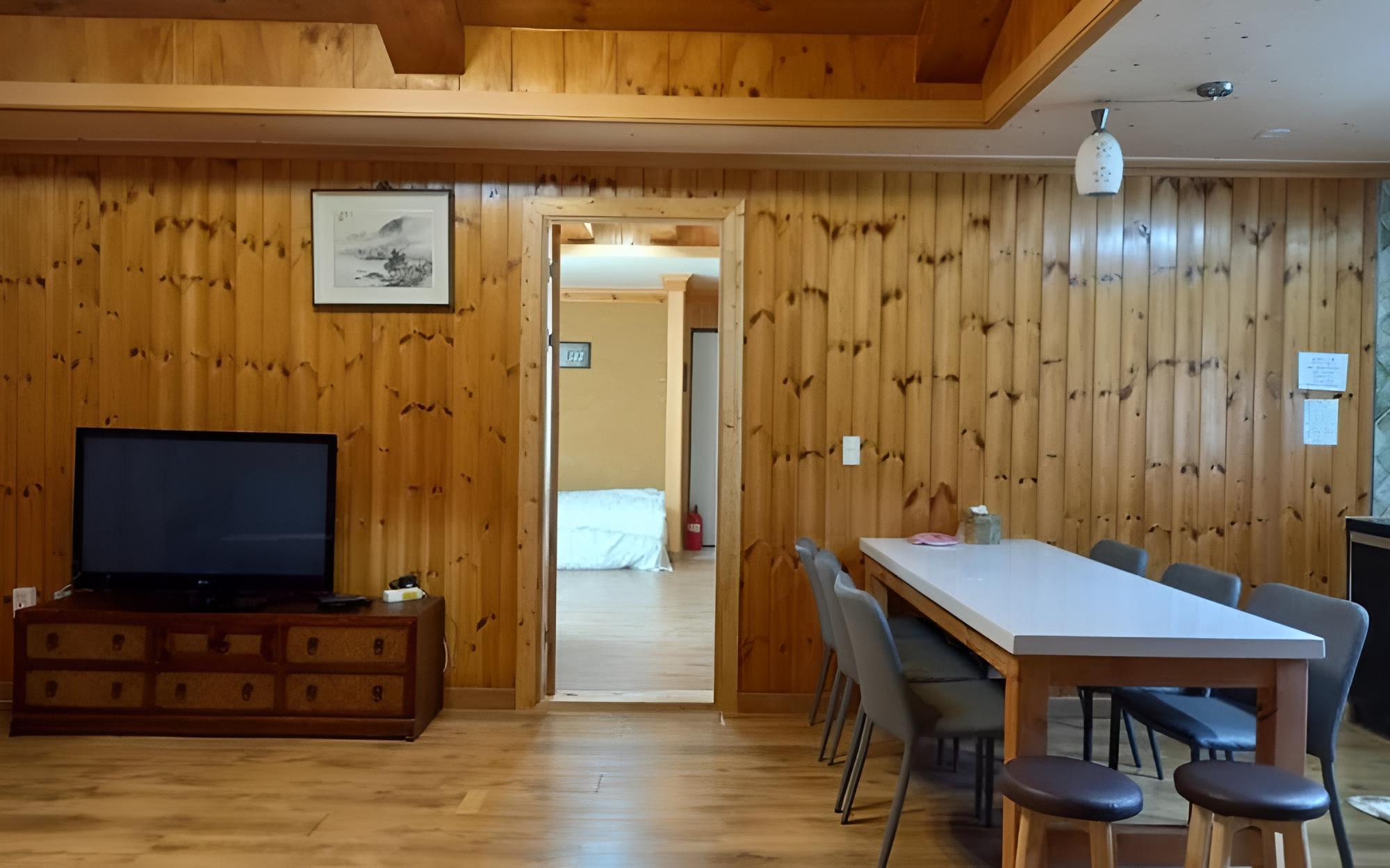 Room (Nut pine) - Photo 10