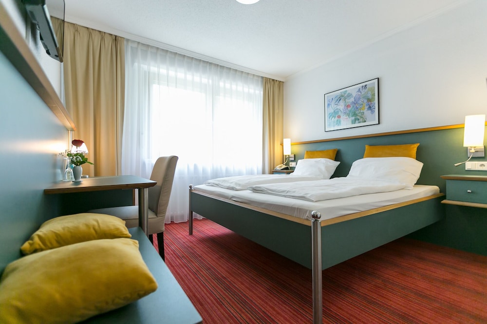 Basic Double Room