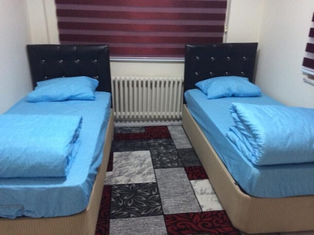 Basic Twin Room, 2 Bedrooms