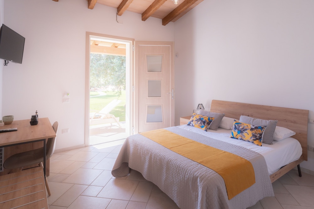 Double Room, Garden View photo 2