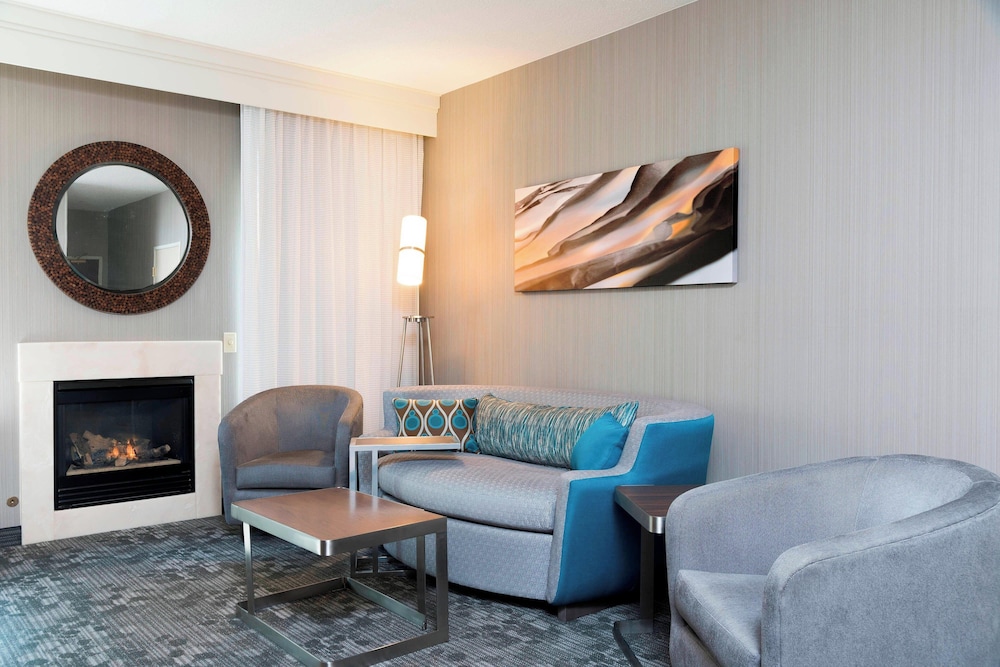Suite, 1 Bedroom - Photo 4