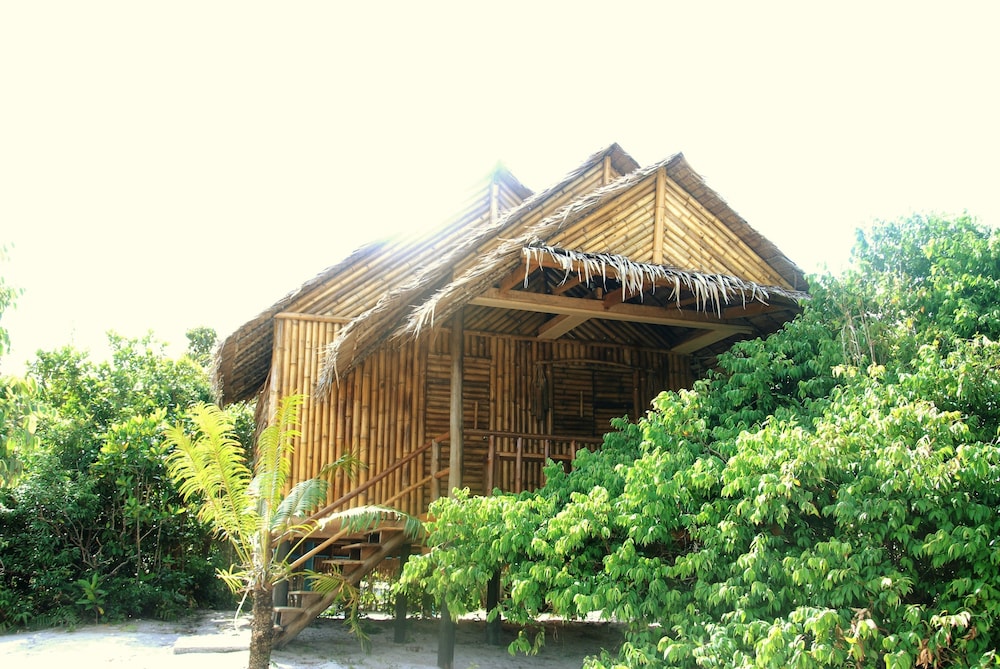 Bamboo Twin with Balcony photo 2