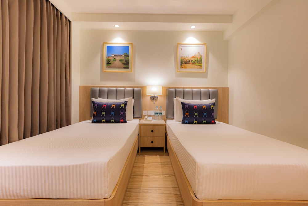 Executive Twin Room - Photo 2
