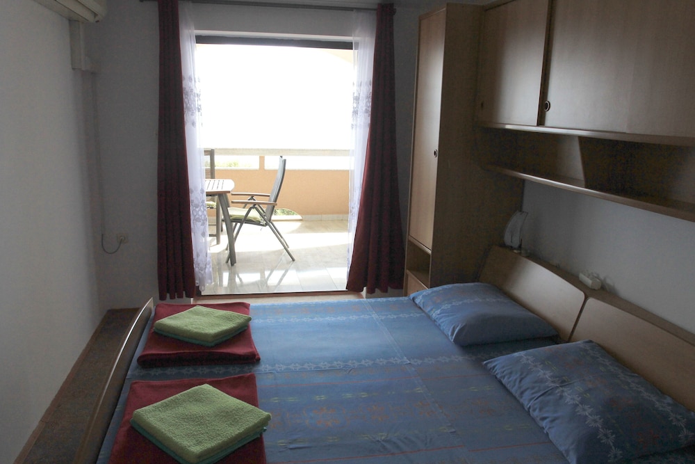 Apartment, 2 Bedrooms, Sea View photo 1