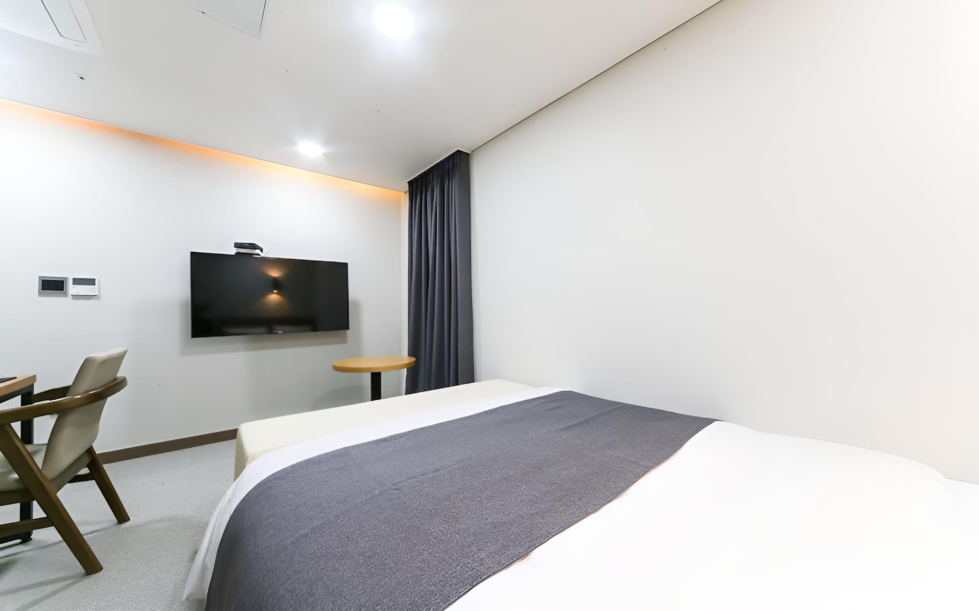 Room (Deluxe) photo 1