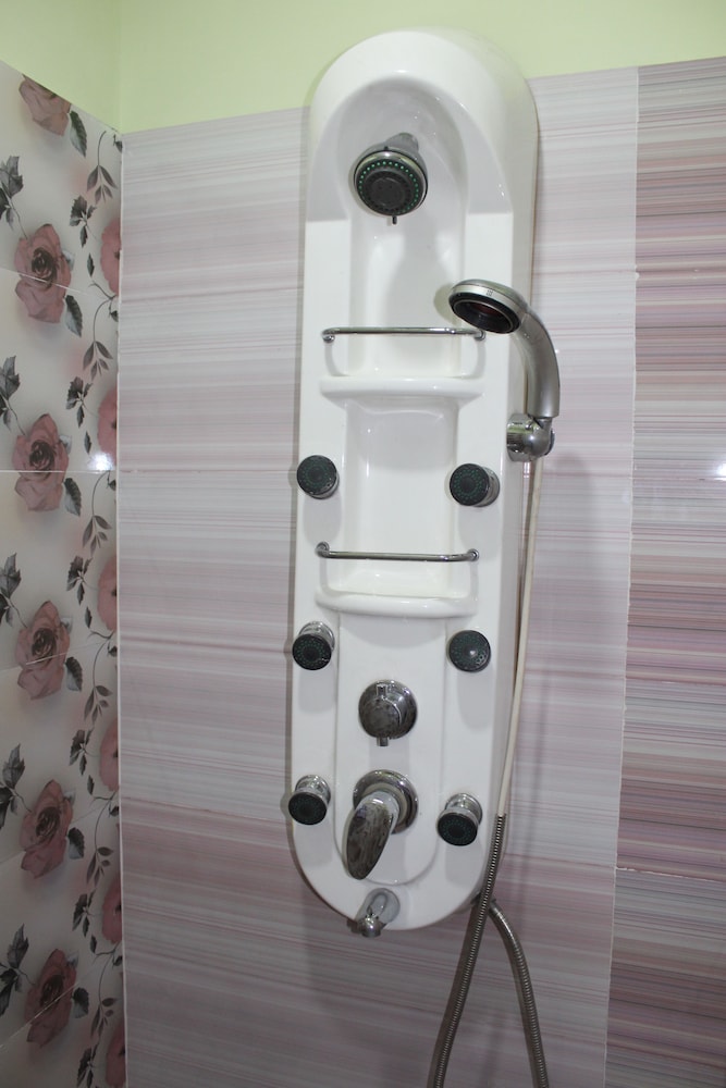 Deluxe Triple Room, 1 King Bed, Accessible photo 3
