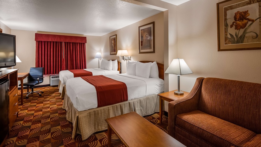 Suite, Multiple Beds, Non Smoking, Refrigerator & Microwave (with Sofabed) - Photo 1