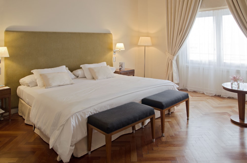 Deluxe Room, Beach View