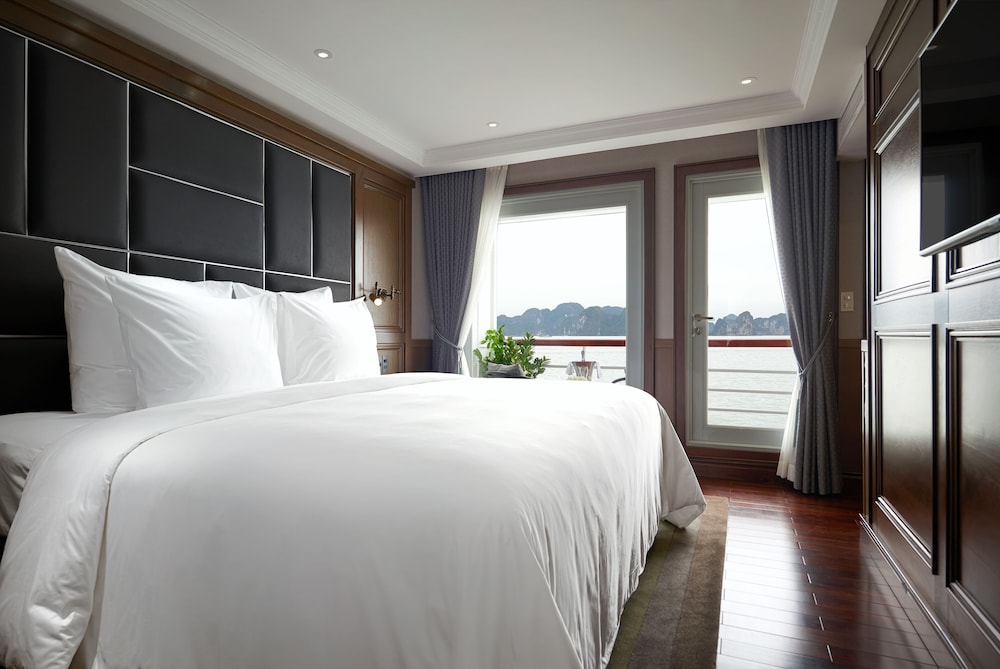Grand Executive Cabin, Balcony (2 Days 1 Night) - Photo 13