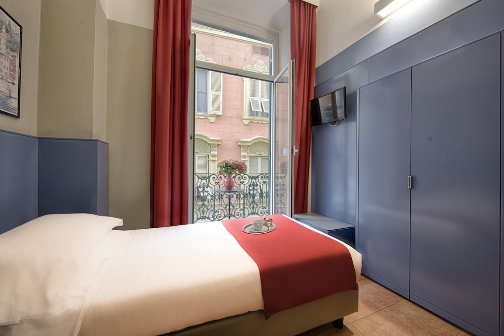 Single Room (no Sea view) photo 2